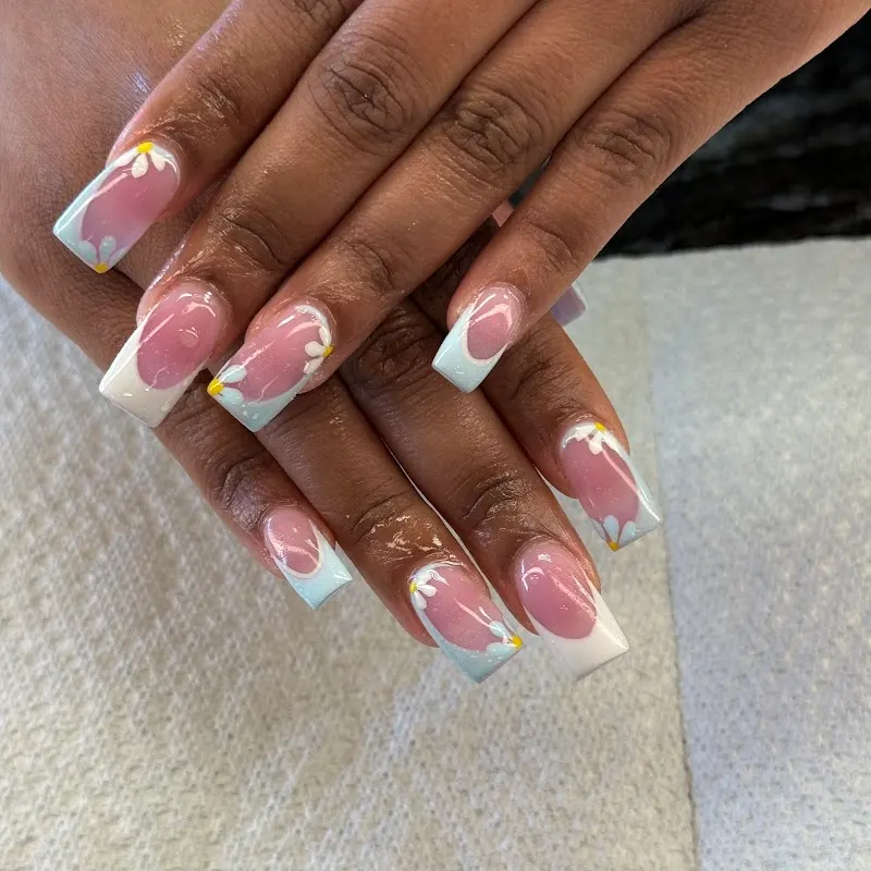 Lucky Nails & Tan — Nail salon in Kernersville
