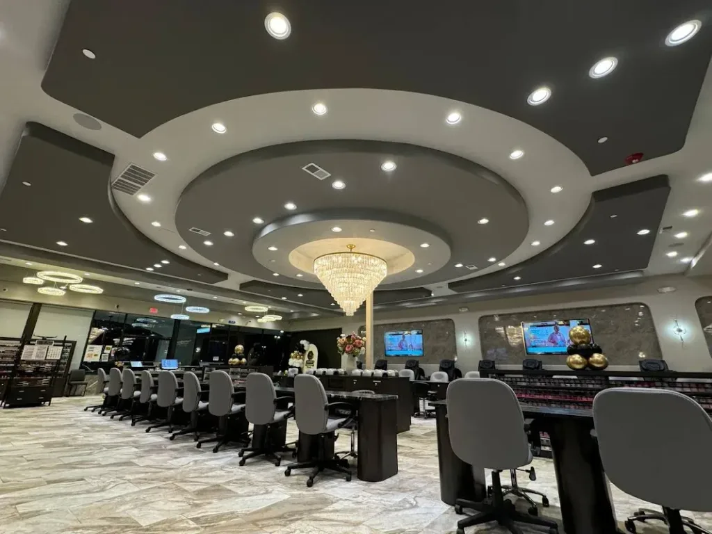 Grand Nails Spa — Nail salon in Wheaton