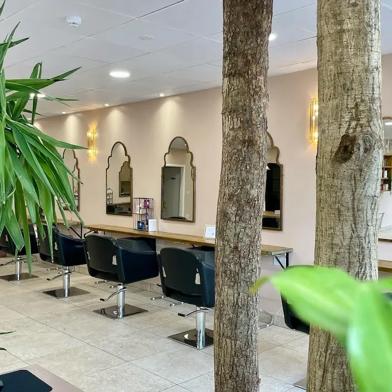 Sorella — Hairdresser in Woking