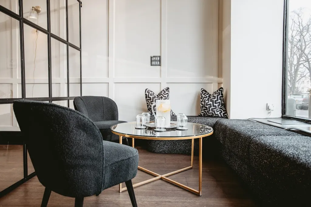Blushes Cheltenham — Hairdresser in Cheltenham