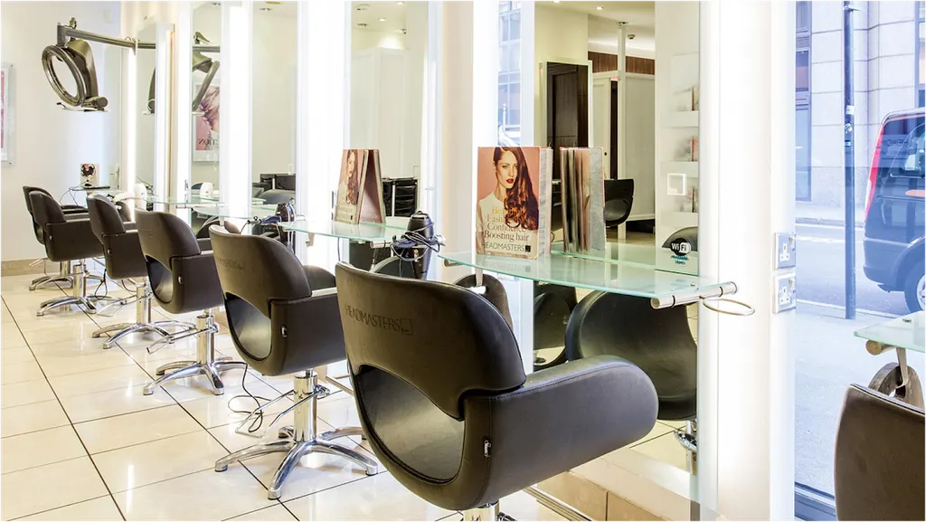 Headmasters Paddington — Hairdresser in London