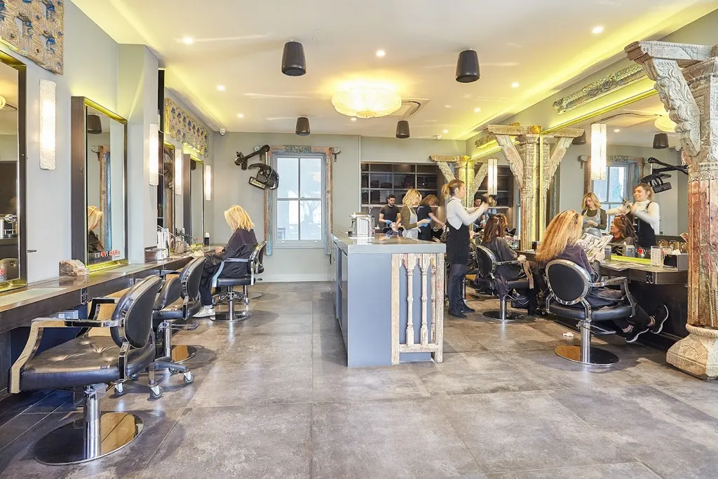 HARI's - Notting Hill — Hairdresser in London