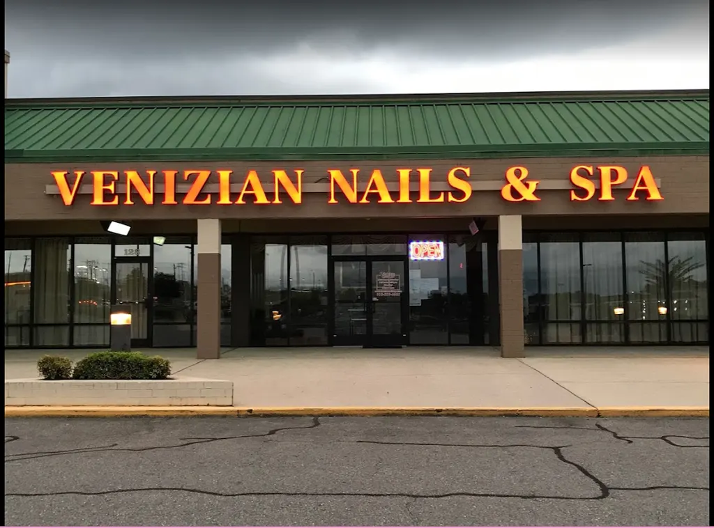 VENIZIAN Nails & Spa Fayetteville — Nail salon in Fayetteville