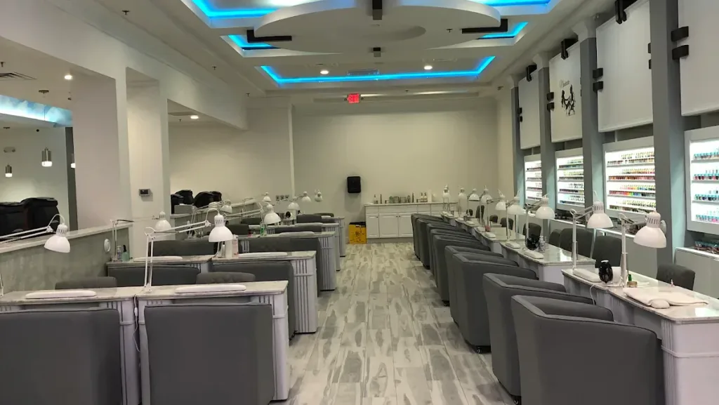 Ritzy Nail Spa — Nail salon in Jacksonville