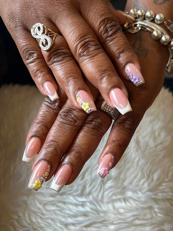 Essence Nail & Spa — Nail salon in Philadelphia