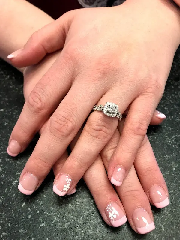 VS Nails — Nail salon in Lafayette