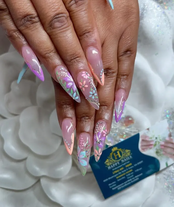 Happy Nails — Nail salon in Evans