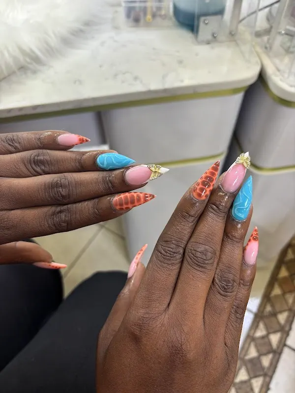 Top Nails — Nail salon in Indianapolis
