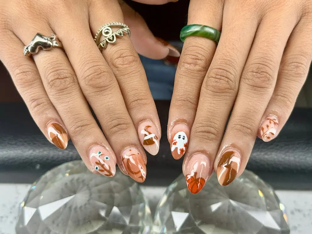 DD's Nails — Nail salon in Phoenix