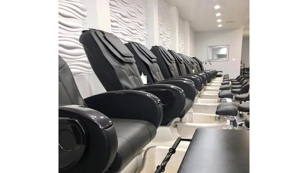 Flexi Nails & Spa — Nail salon in Orlando