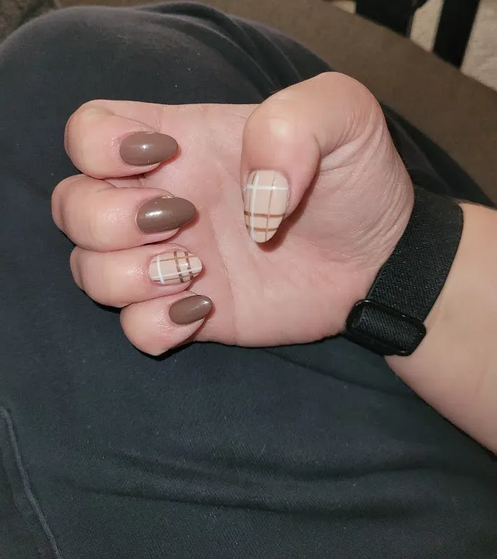 Mint Nails & Spa — Nail salon in Edmond