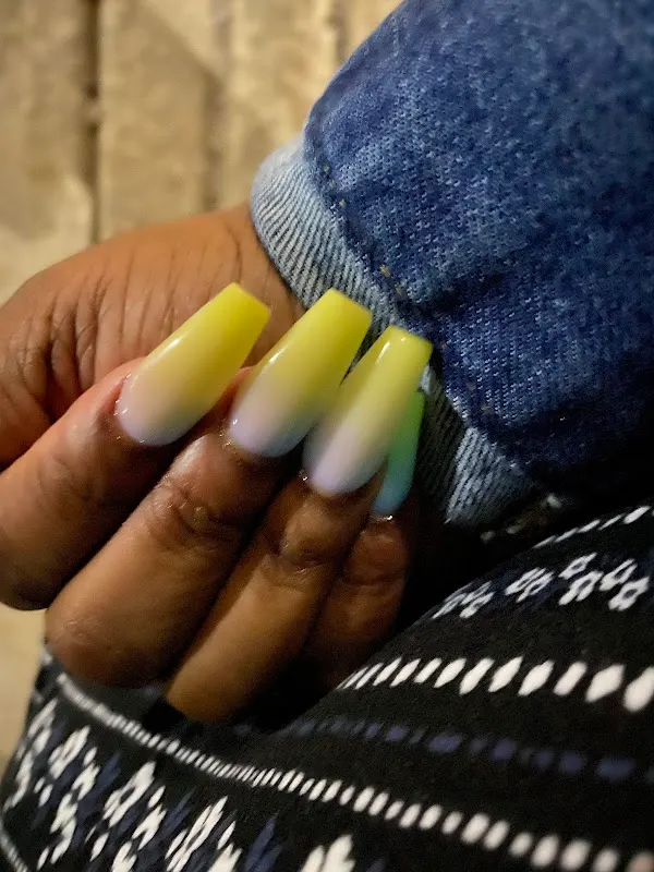Pretty Fingers — Nail salon in Lafayette
