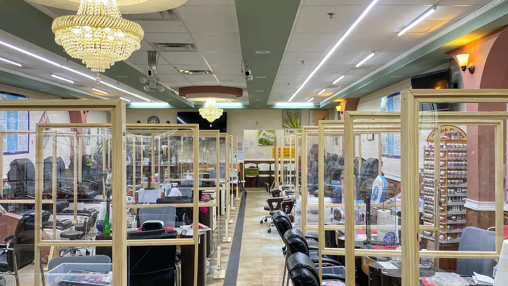 Nails Luv & Spa — Nail salon in Decatur