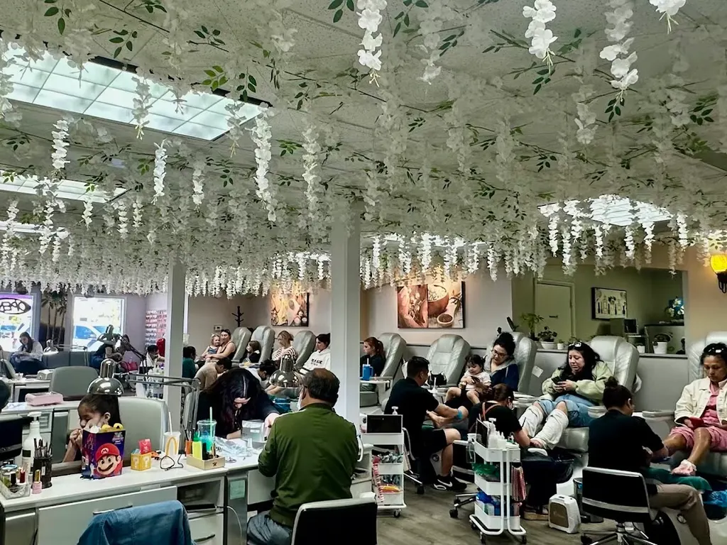Allure Nails — Nail salon in Bend