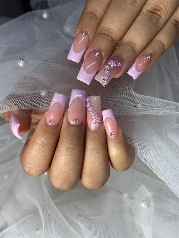 DLuxe Nails — Nail salon in Philadelphia