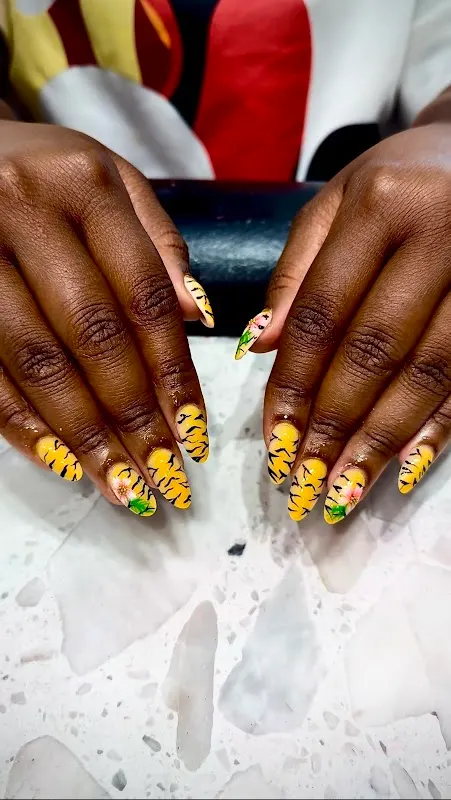 Pureluxe Nails — Nail salon in Manchester