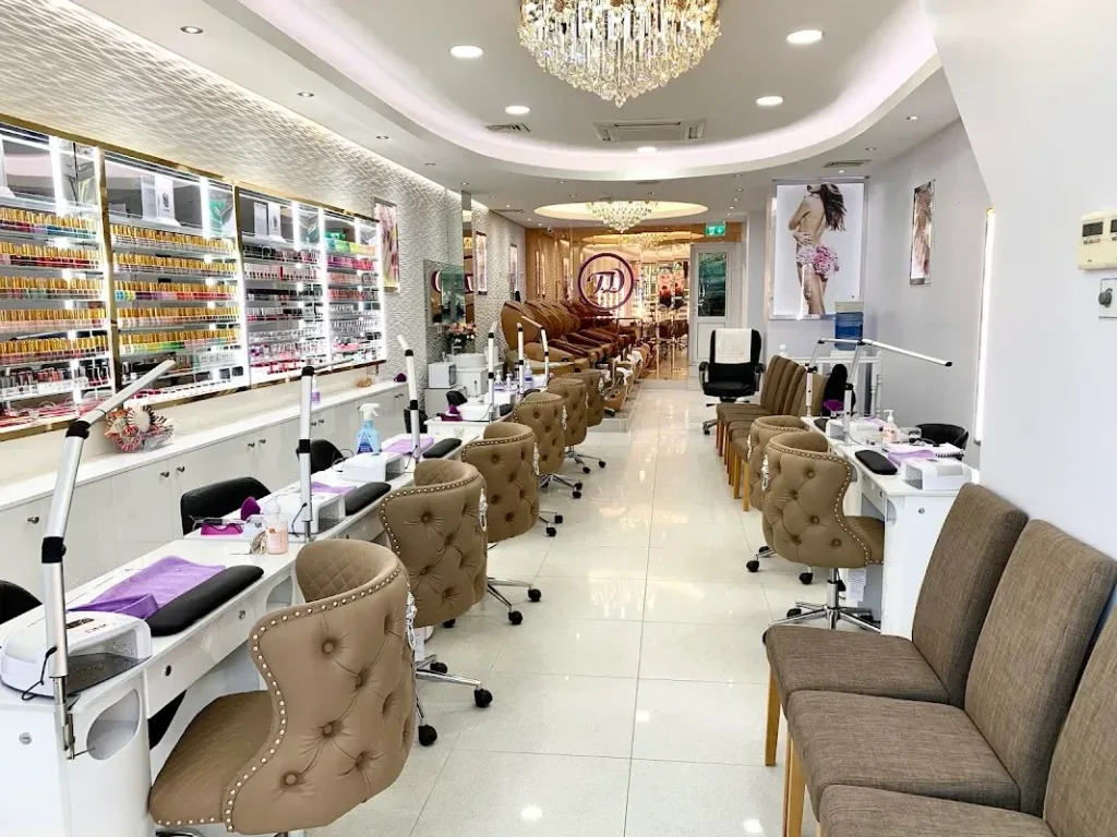 Natural Nails Brighton — Nail salon in Brighton