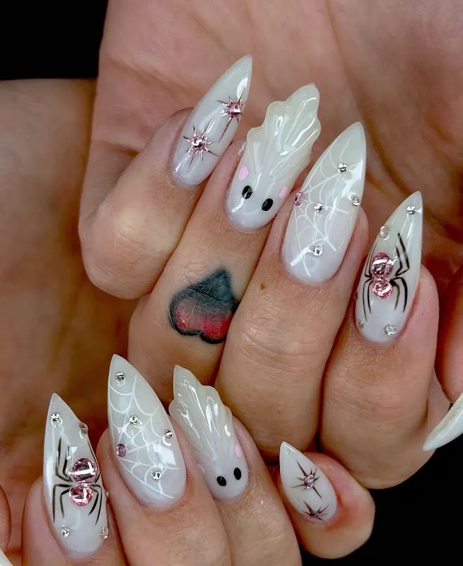 KINGSTON NAILS — Nail salon in Kingston upon Thames