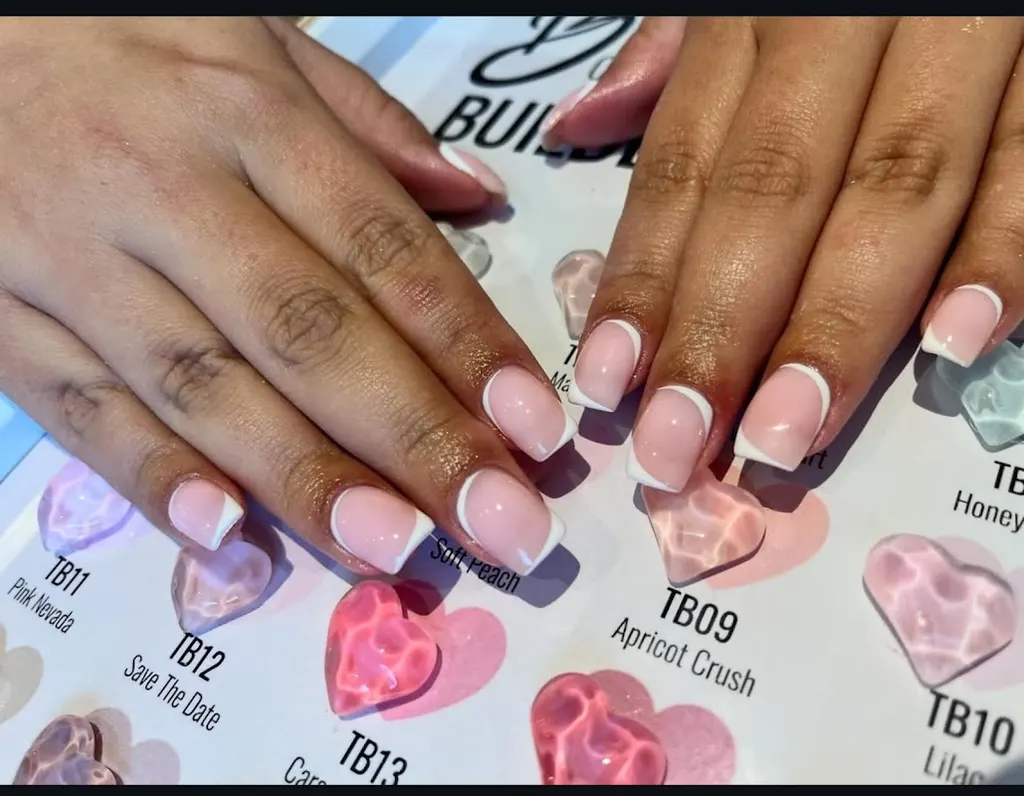 LN Nails Lashes — Nail salon in Harlow
