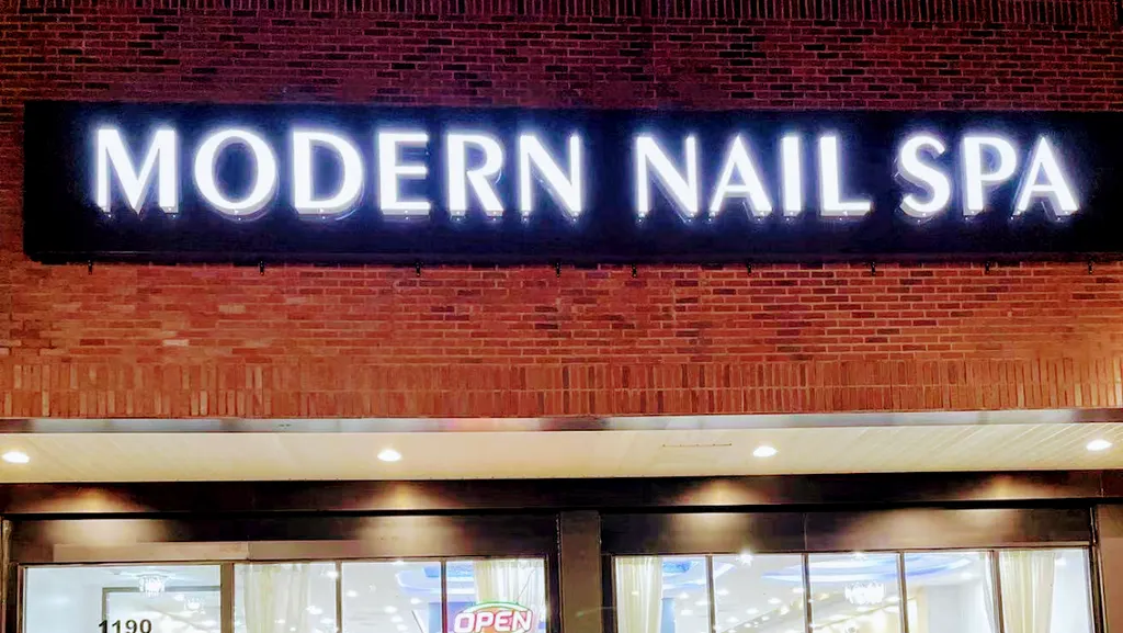 Modern Nails — Nail salon in Wantagh
