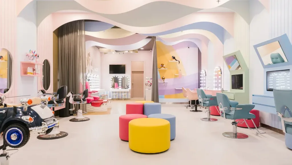 Dream Cuts — Hairdresser in Oaklands Park