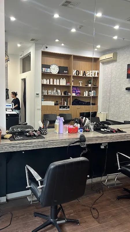TH Salon — Hair salon in Docklands