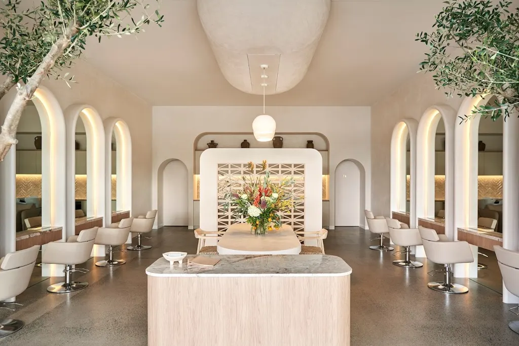 Saranya Lee — Hair salon in Kennington
