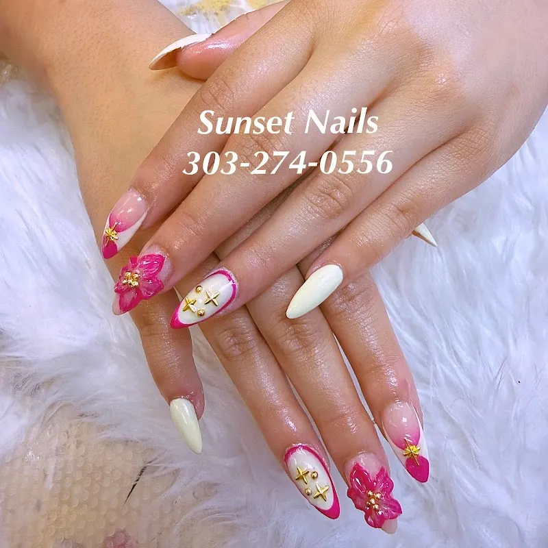 Sunset Nails — Nail salon in Lakewood