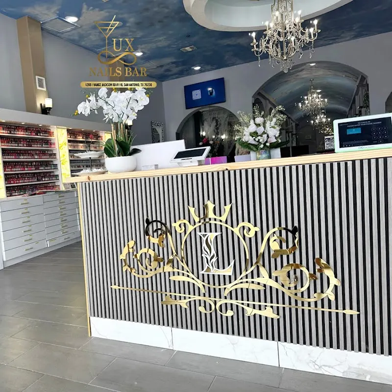 Lux Nails Bar — Nail salon in San Antonio