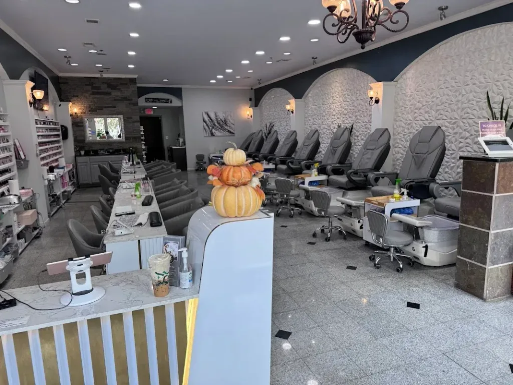 Beaute Nail Spa - Huntsville Downtown AL — Nail salon in Huntsville