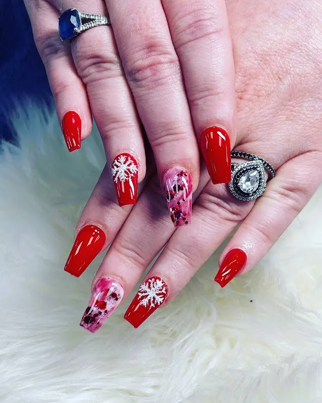 Luxe Nail and Spa — Nail salon in Muskego