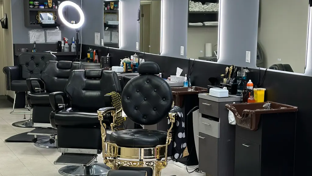 Reflections Barber Shop — Barber shop in CA