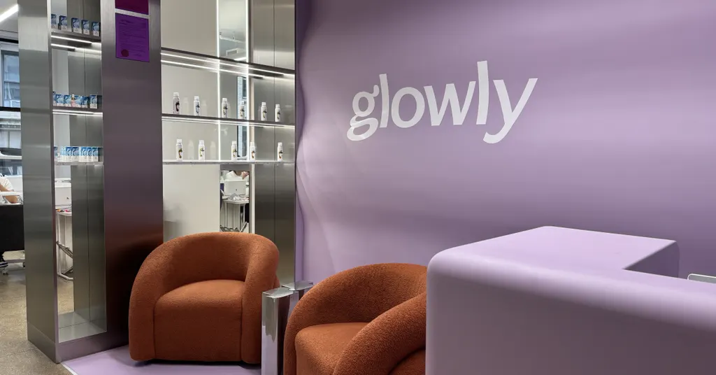 Glowly — Nail salon in New York