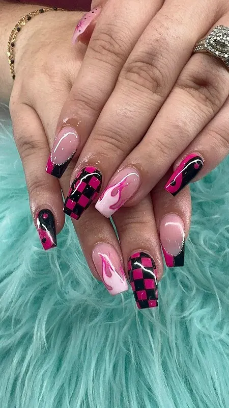 Tips N Toes Nail Salon — Nail salon in Columbus