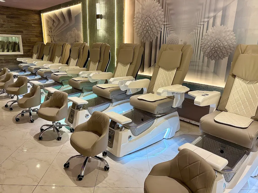 Creative Nails MtPleasant — Nail salon in Mt Pleasant
