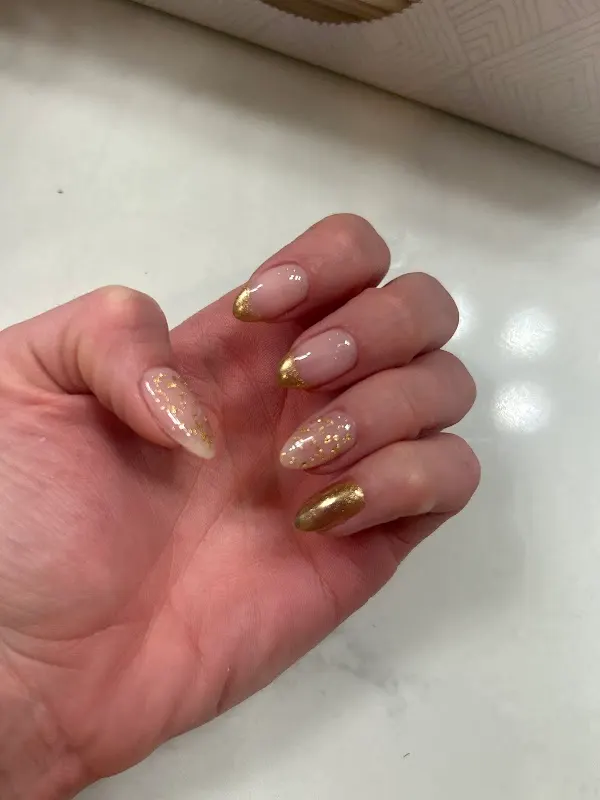Bellagio Nail Bar & Lashes — Nail salon in Franklin