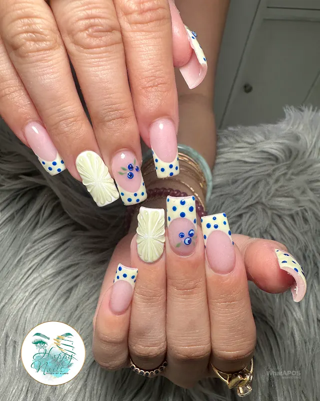 Happy Nails — Nail salon in Leesburg