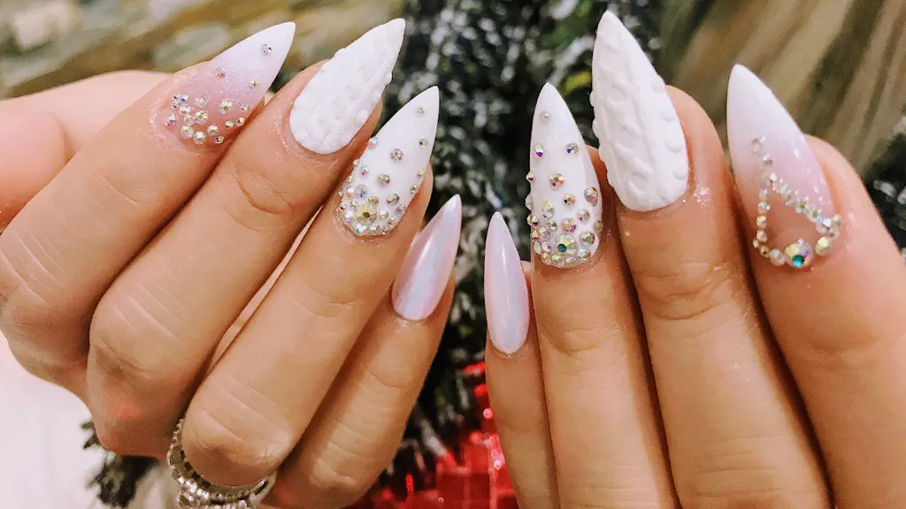 Queen Nails in Aurora, IL — Nail salon in Aurora