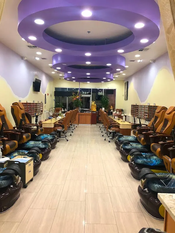 Dazzling Nails and Spa — Nail salon in North Las Vegas