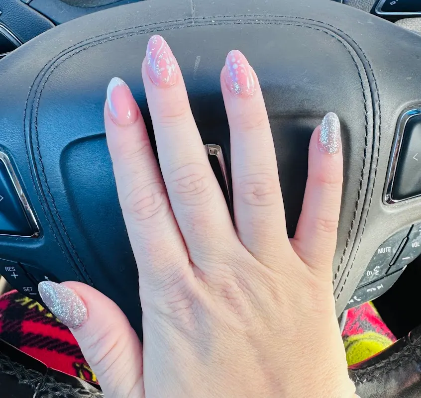 Happy Nails Spa — Nail salon in Topeka