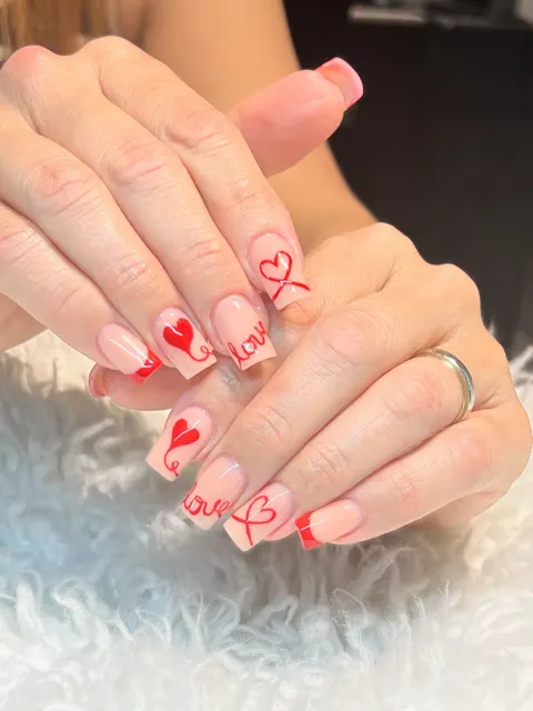 Nail House of Brickell — Nail salon in Miami