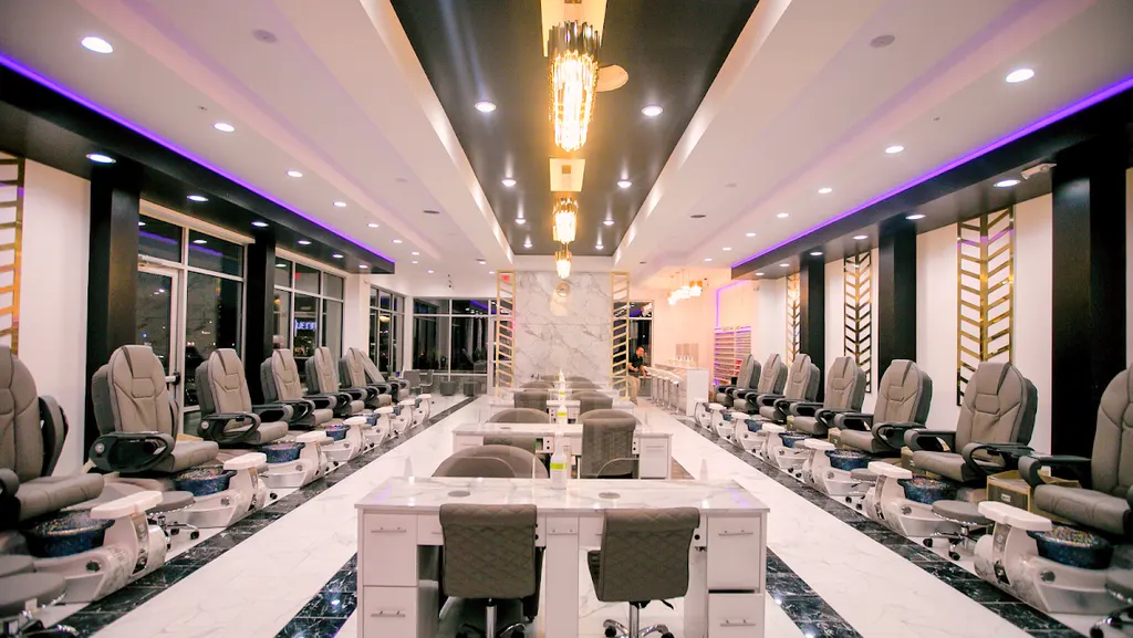 Stiletto Nails & Lashes — Nail salon in Waukee