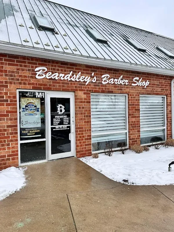 Beardsley's Barber Shop — Barber shop in St. Charles