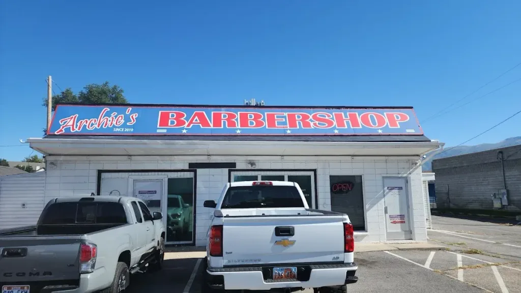 MAIN STREET BARBER LOUNGE — Barber shop in Layton