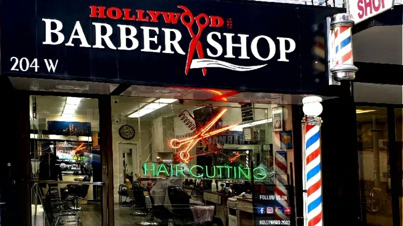 Hollywood 2002 Barbershop — Barber shop in New York