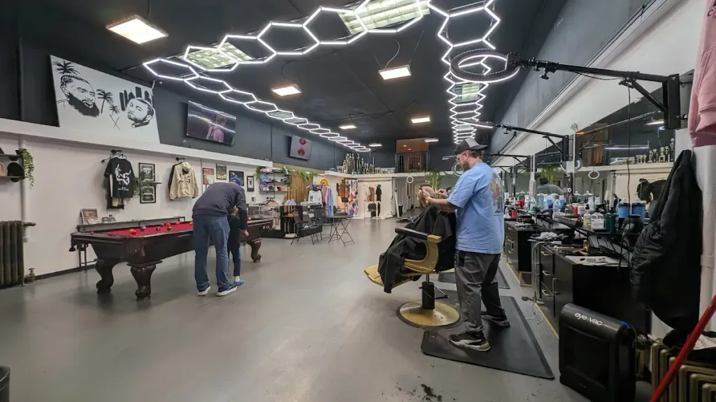 Creative Stylez Studio — Barber shop in Everett