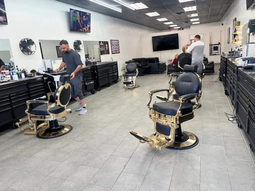 Kingsman barbershop — Barber shop in Phoenix