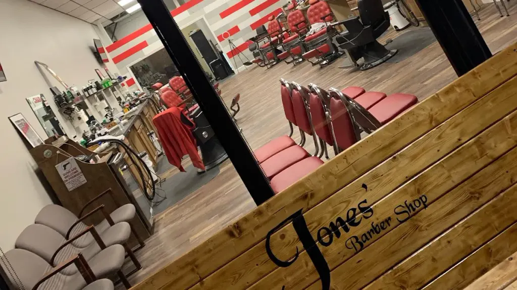 Jones Barber Shop — Barber shop in Greenwood