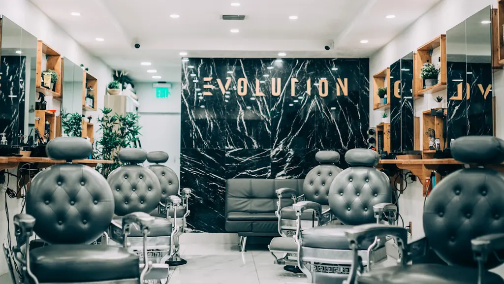 Evolution barbershop flager — Barber shop in Miami