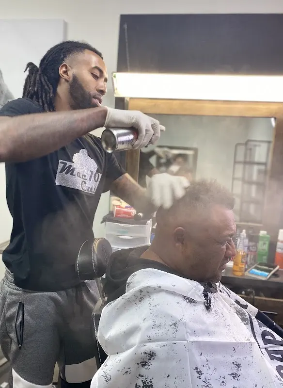 Mac10 Cutz — Barber shop in Conway
